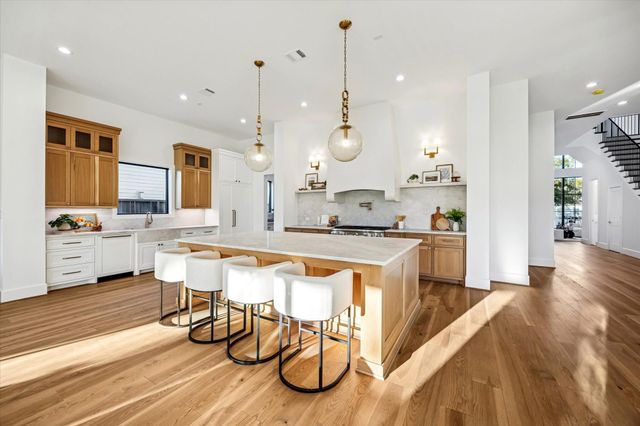 320 W 32nd Street, Houston, TX 77018