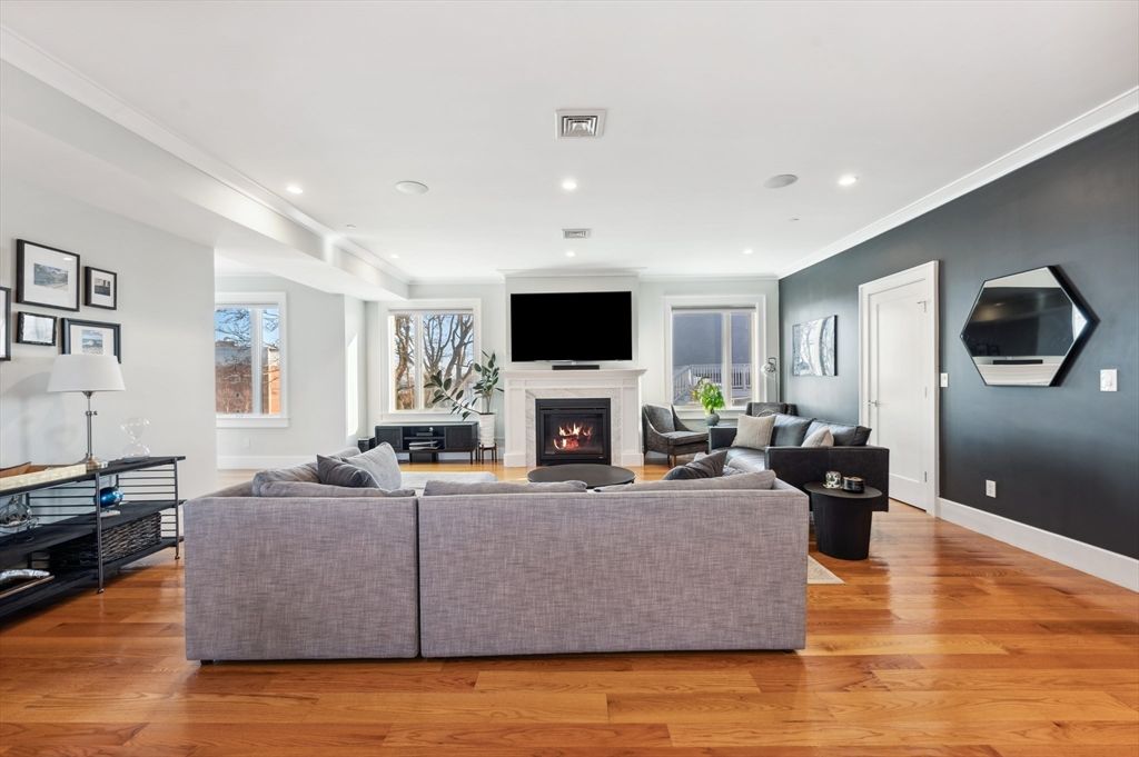 17 Vinton Street PH, Boston, MA 02127