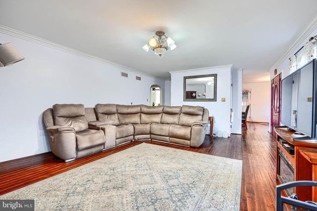 1008 HUGHES SHOP RD, Westminster, MD 21158