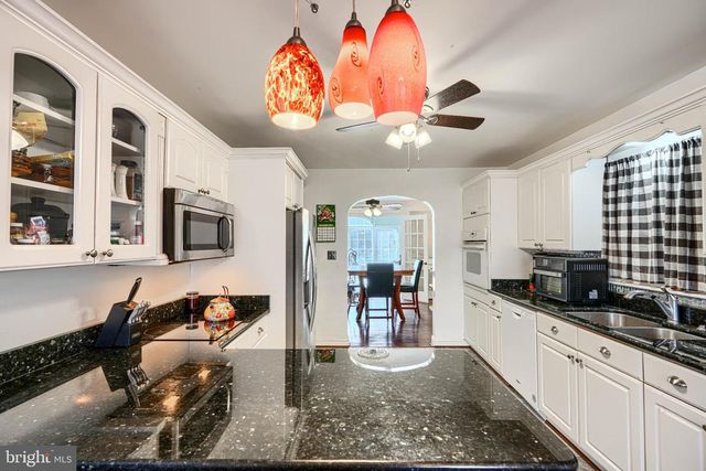 1008 HUGHES SHOP RD, Westminster, MD 21158