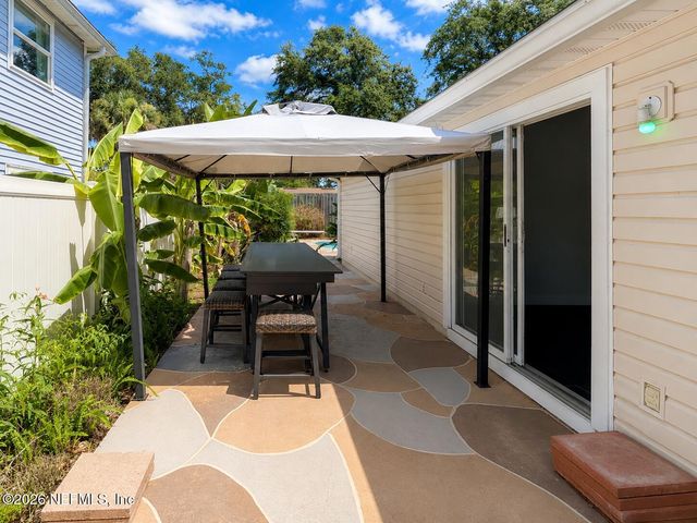 1649 OCEAN POND Court, Jacksonville Beach, FL 32250