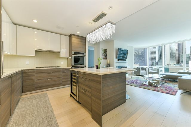 1 Franklin St 1607, Boston, MA 02110