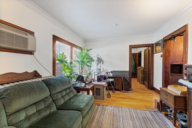 1500 26th Avenue NE, Minneapolis, MN 55418