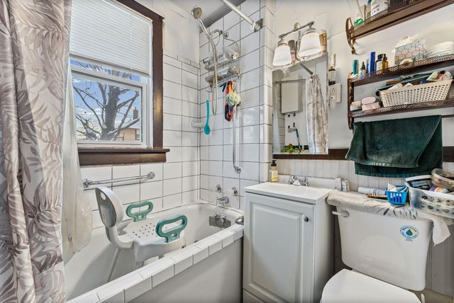 1500 26th Avenue NE, Minneapolis, MN 55418