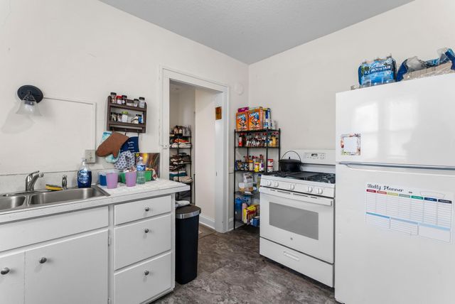 1500 26th Avenue NE, Minneapolis, MN 55418