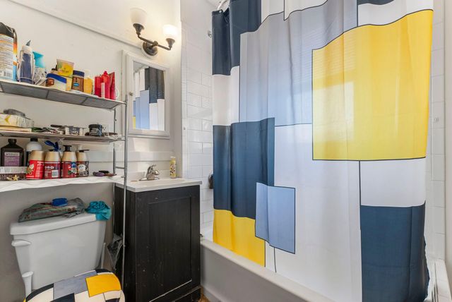 1500 26th Avenue NE, Minneapolis, MN 55418