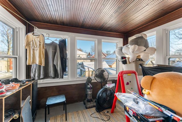 1500 26th Avenue NE, Minneapolis, MN 55418