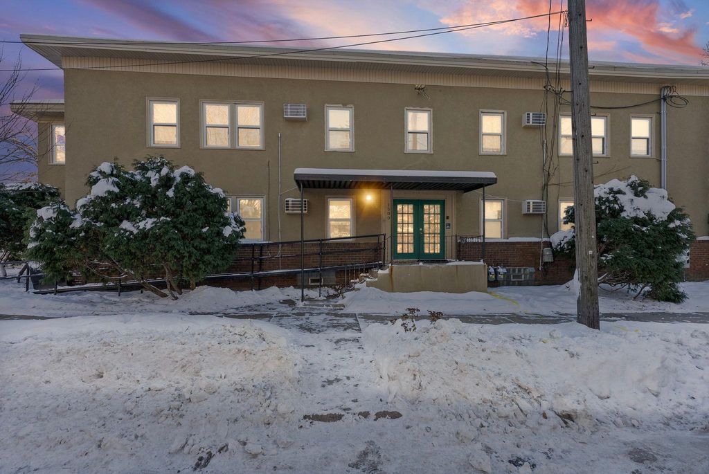 1500 26th Avenue NE, Minneapolis, MN 55418