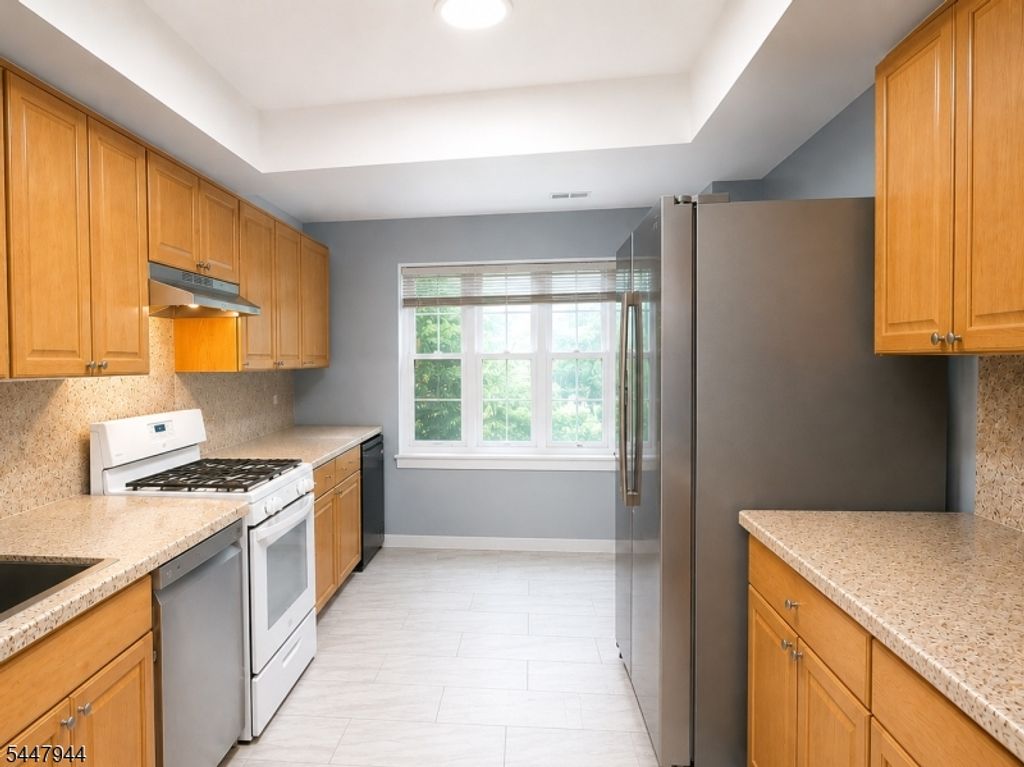 614 W 8Th St 4, Plainfield City, NJ 07060 — photo 4