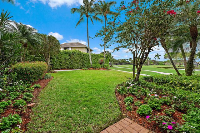 10246 Heronwood Lane, West Palm Beach, FL 33412