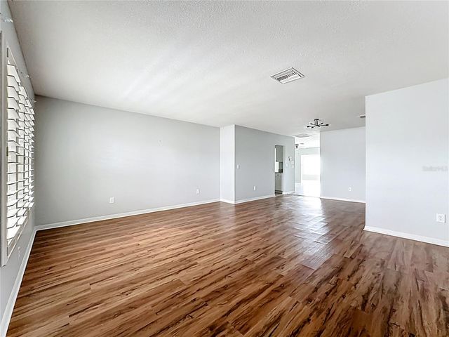 1618 BENTWOOD DRIVE, Sun City Center, FL 33573