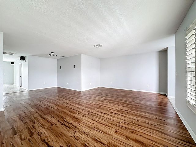 1618 BENTWOOD DRIVE, Sun City Center, FL 33573