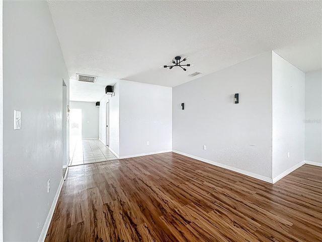 1618 BENTWOOD DRIVE, Sun City Center, FL 33573