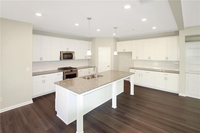 4266 Waxwing Street, Hoschton, GA 30548