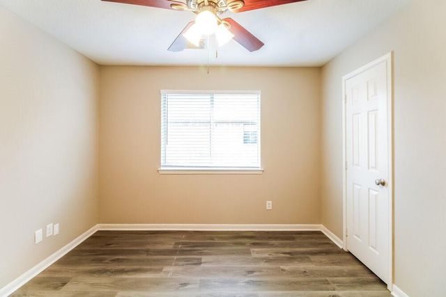 410 Cedar Lake Drive, League City, TX 77573