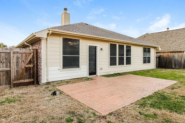 410 Cedar Lake Drive, League City, TX 77573