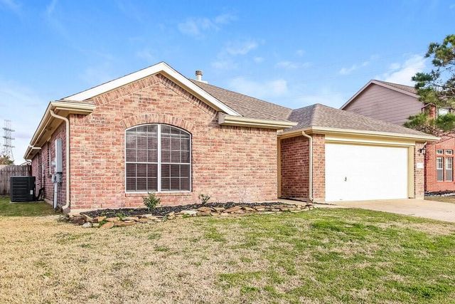 410 Cedar Lake Drive, League City, TX 77573