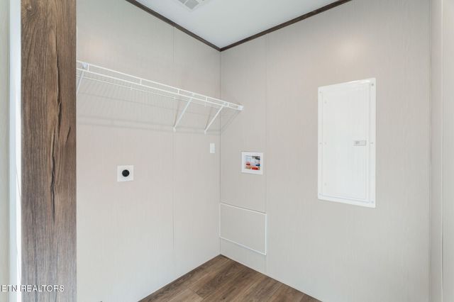 235 Clear Springs Rd, Harriman, TN 37748