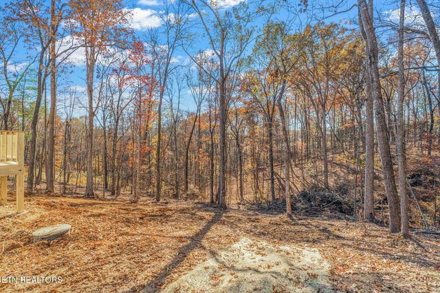 235 Clear Springs Rd, Harriman, TN 37748