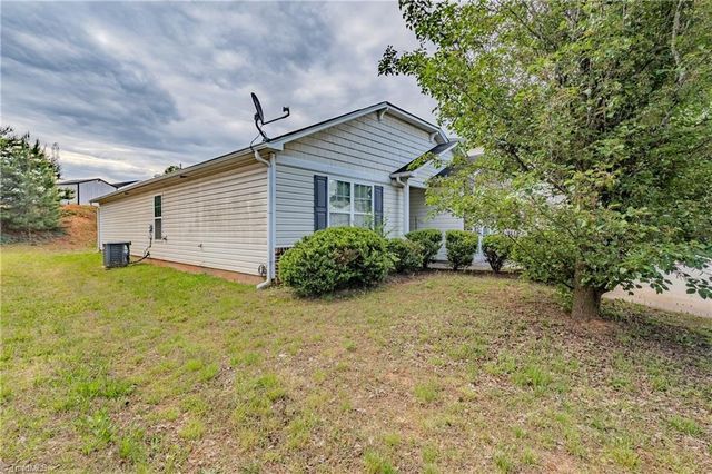 785 Runningbrook Lane, Rural Hall, NC 27045