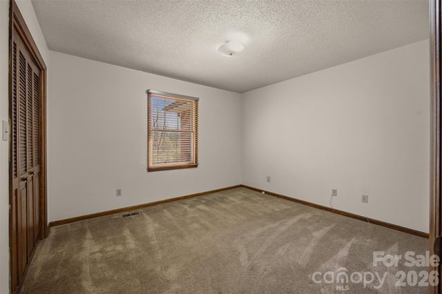 203 Heritage Lane, Morganton, NC 28655