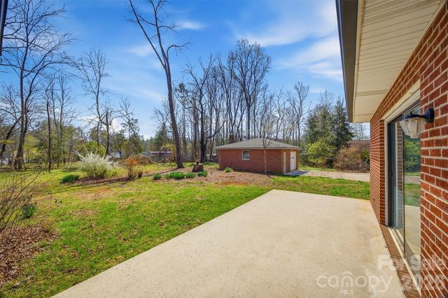203 Heritage Lane, Morganton, NC 28655
