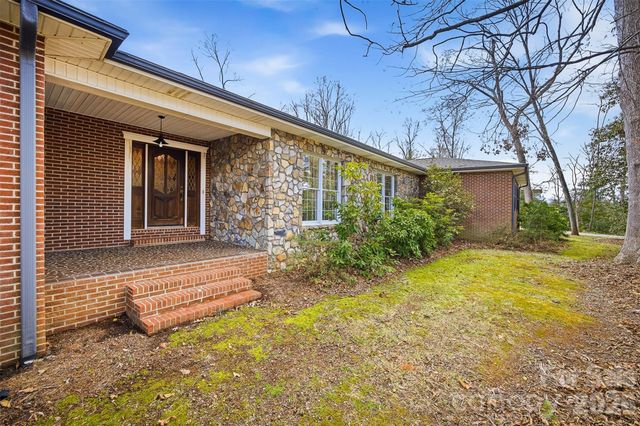 203 Heritage Lane, Morganton, NC 28655