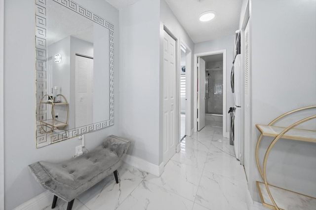 11566 7TH LANE N 1208, St Petersburg, FL 33716