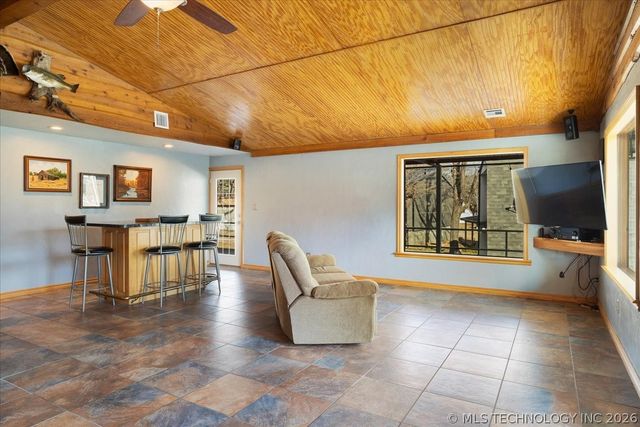 4410 Lakeshore, Kingston, OK 73439