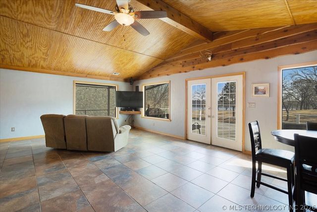 4410 Lakeshore, Kingston, OK 73439