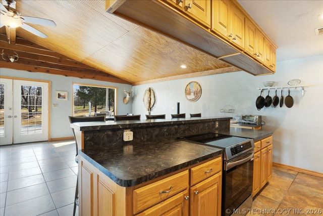 4410 Lakeshore, Kingston, OK 73439