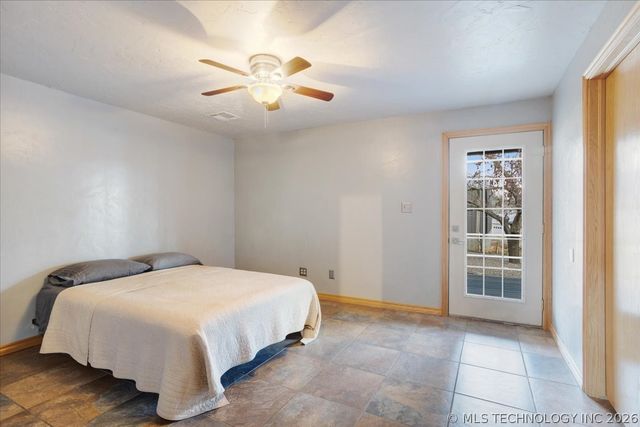 4410 Lakeshore, Kingston, OK 73439