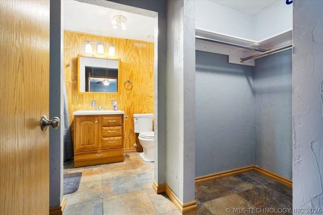 4410 Lakeshore, Kingston, OK 73439