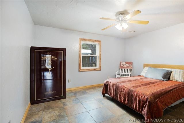 4410 Lakeshore, Kingston, OK 73439