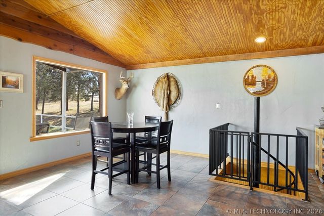 4410 Lakeshore, Kingston, OK 73439