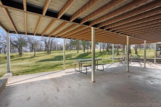 4410 Lakeshore, Kingston, OK 73439