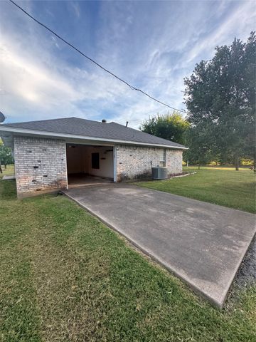 348 County Road 4744 Resi, Sulphur Springs, TX 75482