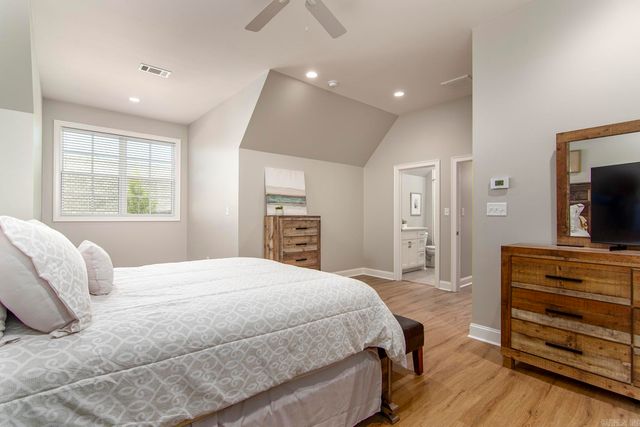 4830 Edgewood Park Drive, Conway, AR 72034