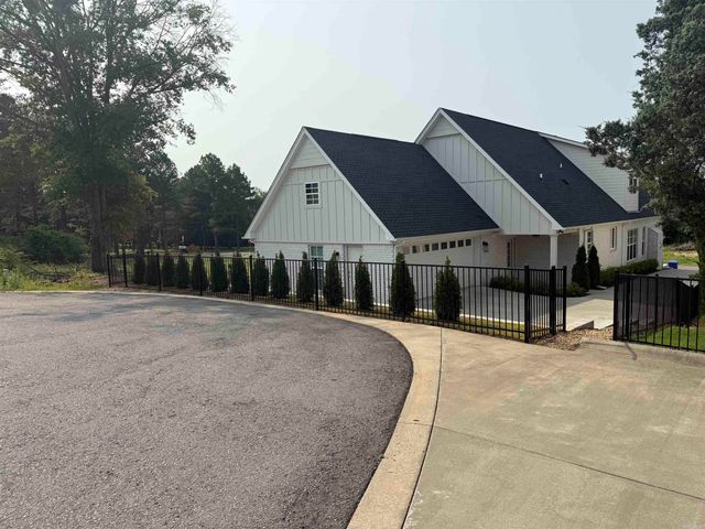 4830 Edgewood Park Drive, Conway, AR 72034