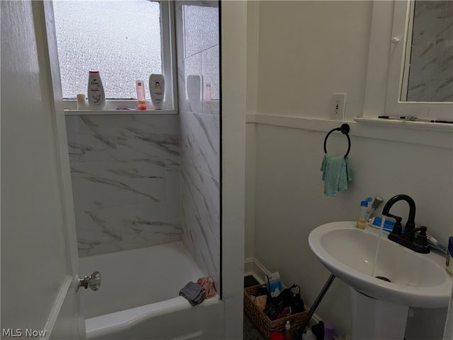 1623 Delmont Avenue, East Cleveland, OH 44112