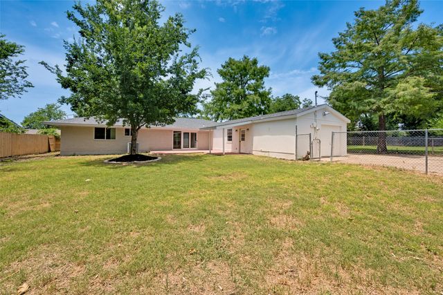 1717 Monaco Drive, Arlington, TX 76010