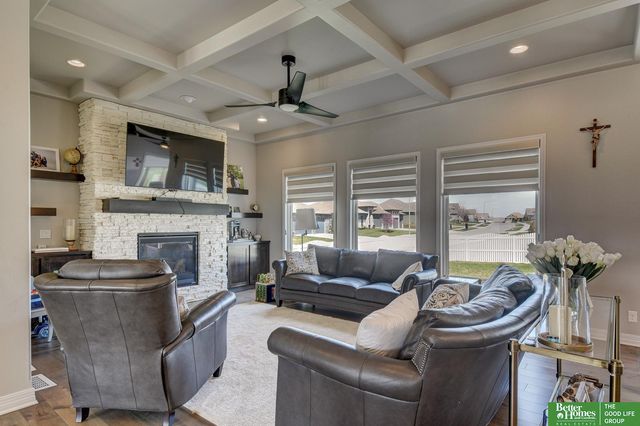 11618 Cooper Street, Papillion, NE 68046