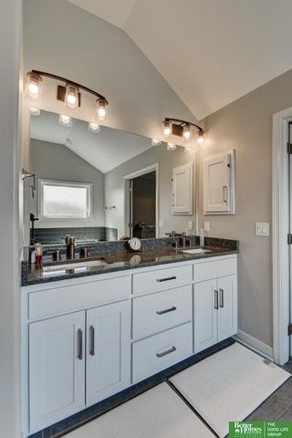 11618 Cooper Street, Papillion, NE 68046