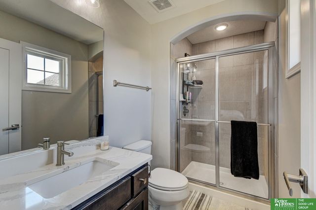 11618 Cooper Street, Papillion, NE 68046