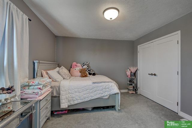 11618 Cooper Street, Papillion, NE 68046