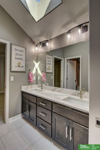 11618 Cooper Street, Papillion, NE 68046