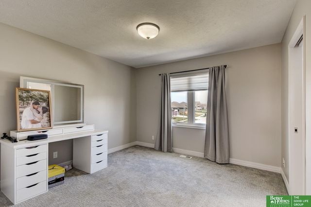 11618 Cooper Street, Papillion, NE 68046