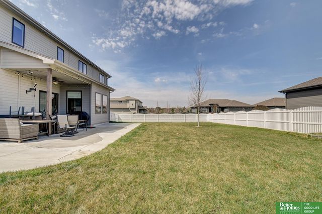 11618 Cooper Street, Papillion, NE 68046
