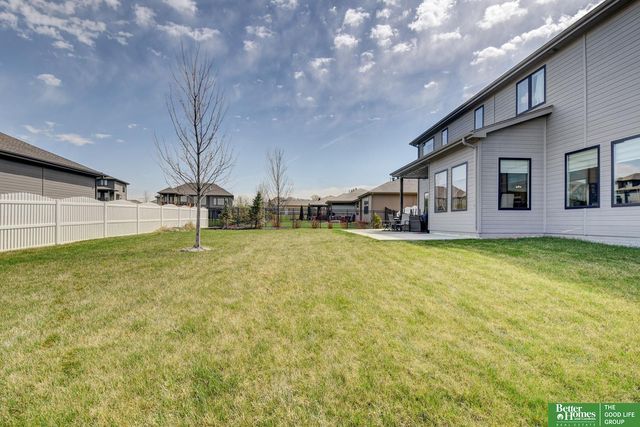 11618 Cooper Street, Papillion, NE 68046