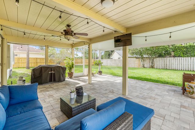 14364 Larkspur Lane, Wellington, FL 33414